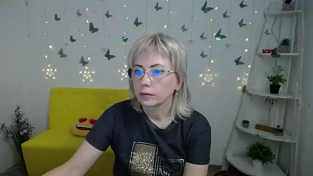 LaurenWishy online show from March 2026 07:01:02 AM