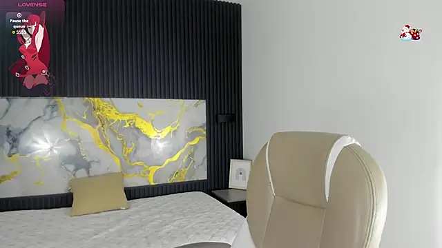 Sylasfrost online show from November 2025 07:35:02 PM