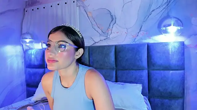 IsabelaStefano online show from April 2026 03:01:02 AM