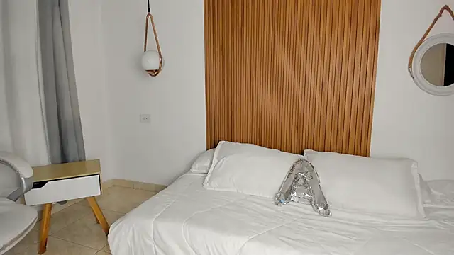 Alaska deluxe online show from March 2026 11:33:01 PM