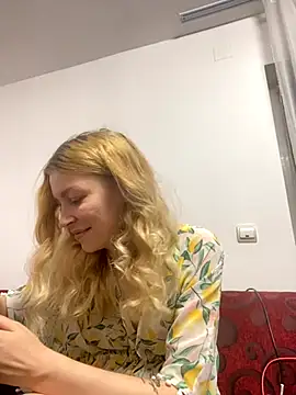 Snapshot of LexiSlimVIbe chatting on December 2025 09:24:02 PM LexiSlimVIbe online show from December 2025 09:24:02 PM