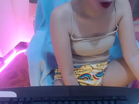 HotAsian Yazzi69 online show from March 2026 04:24:01 PM