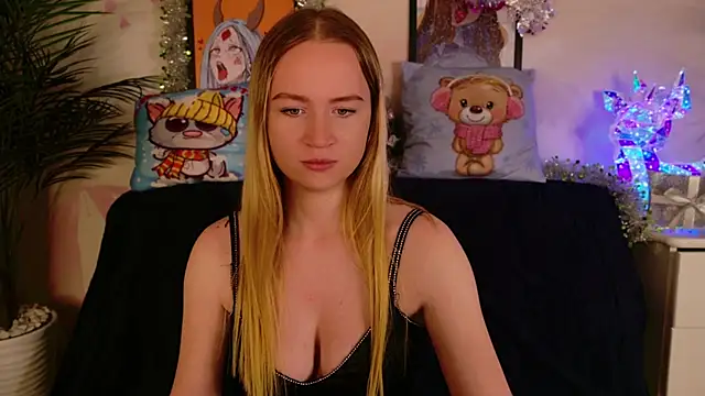 Snapshot of BigTitsLady- chatting on December 2025 10:25:02 PM BigTitsLady- online show from December 2025 10:25:02 PM