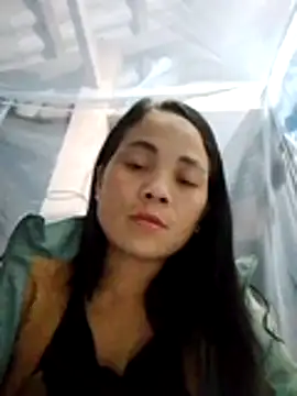 Snapshot of bela-hayes chatting on December 2025 01:19:01 PM bela-hayes online show from December 2025 01:19:01 PM