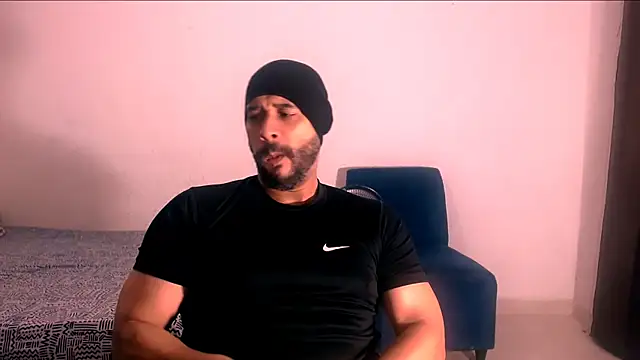 musclehetero online show from November 2025 05:13:02 PM