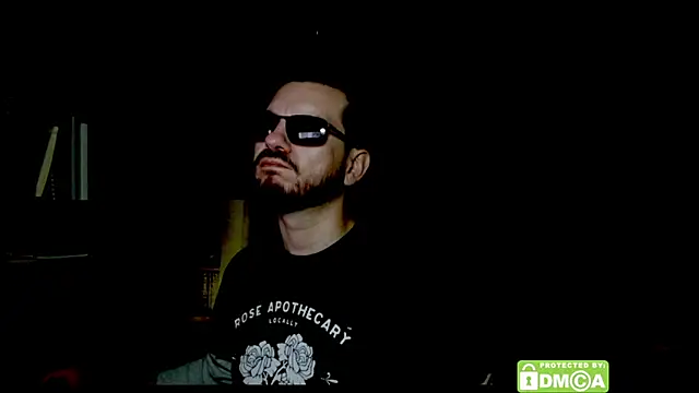 Snapshot of justshutupandwatch chatting on December 2025 10:20:01 AM justshutupandwatch online show from December 2025 10:20:01 AM