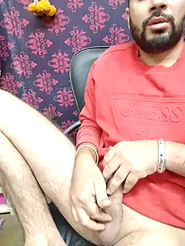 Cute Lucky online show from November 2025 04:45:02 AM