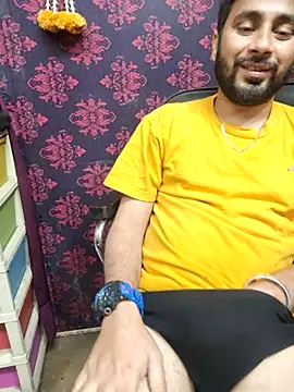 Cute Lucky online show from December 2025 09:21:01 PM