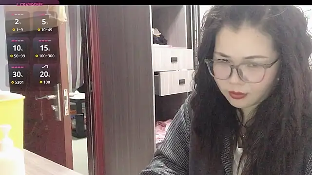 Snapshot of Huahua3187 chatting on November 2025 01:22:01 PM Huahua3187 online show from November 2025 01:22:01 PM