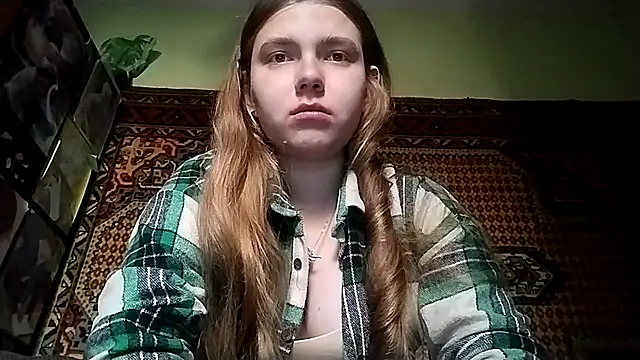 Snapshot of KikiBang chatting on November 2025 09:20:01 AM KikiBang online show from November 2025 09:20:01 AM