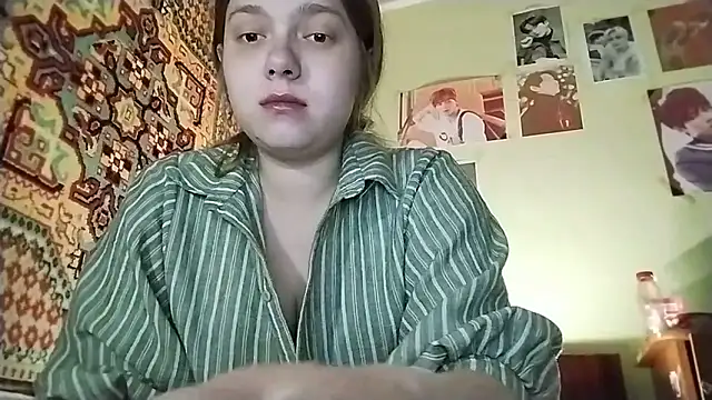 KikiBang online show from May 2026 07:33:02 PM