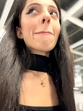 Lilitoppp online show from November 2025 10:25:02 AM