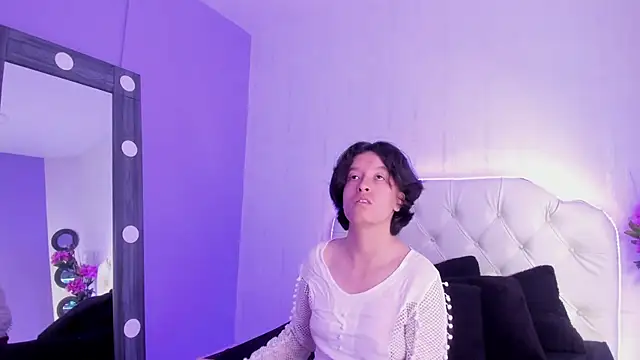 Snapshot of CoralAndOcean_ chatting on December 2025 01:05:02 PM CoralAndOcean online show from December 2025 01:05:02 PM