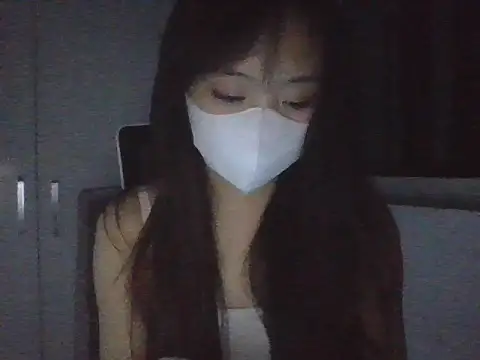 Anamis18 online show from December 2025 05:31:02 PM