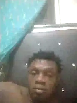 Snapshot of laperson chatting on December 2025 01:35:02 AM laperson online show from December 2025 01:35:02 AM