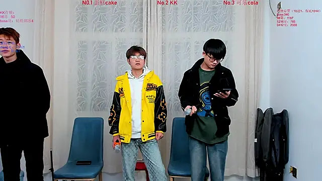 Snapshot of Delicious-boys-001 chatting on December 2025 10:35:01 AM Delicious-boys-001 online show from December 2025 10:35:01 AM