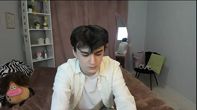 kevinhunter  online show from November 2025 04:51:01 PM