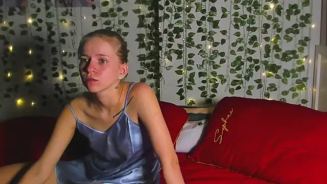 Cute Beautiful Princess online show from December 2025 11:03:02 PM