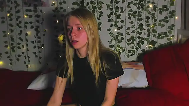 Cute Beautiful Princess online show from December 2025 11:13:01 PM