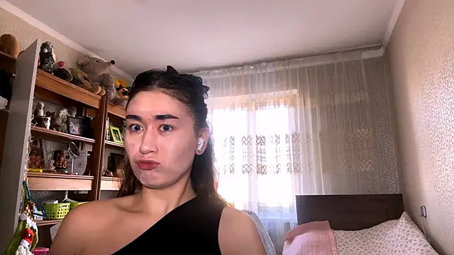 Snapshot of LuridAnxiety chatting on November 2025 05:06:02 AM LuridAnxiety online show from November 2025 05:06:02 AM