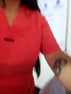 JustSamantha  online show from April 2026 09:39:33 PM