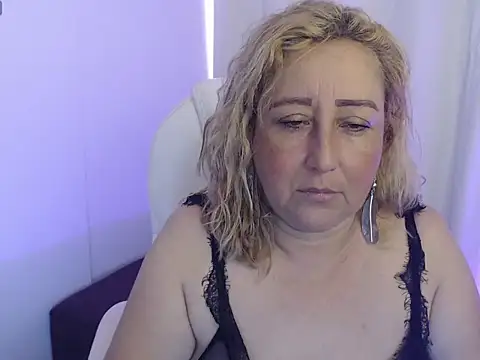 Perla 2026 online show from November 2025 05:01:02 PM