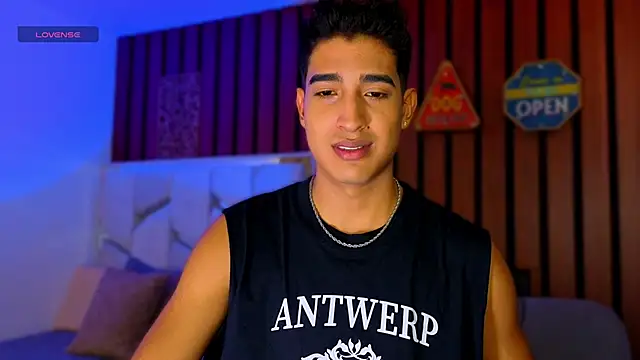 Snapshot of ken_blakerr chatting on December 2025 04:12:02 PM ken blakerr online show from December 2025 04:12:02 PM