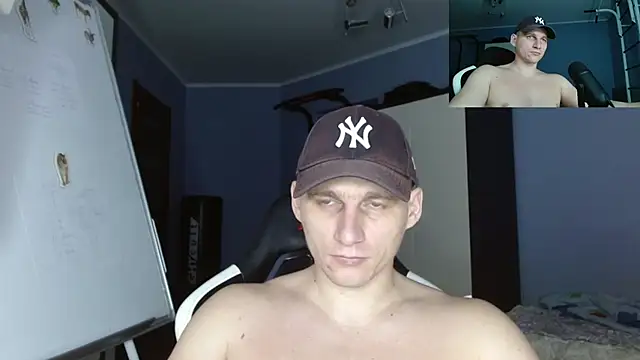 Snapshot of Poliglotjoe1 chatting on November 2025 05:52:01 AM Poliglotjoe1 online show from November 2025 05:52:01 AM