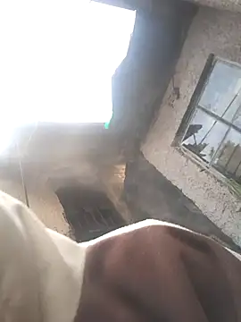 Eezxxx online show from March 2026 05:03:02 AM