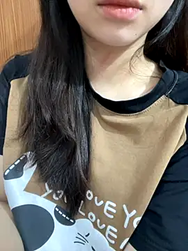 XndSeraphina online show from November 2025 03:05:02 AM