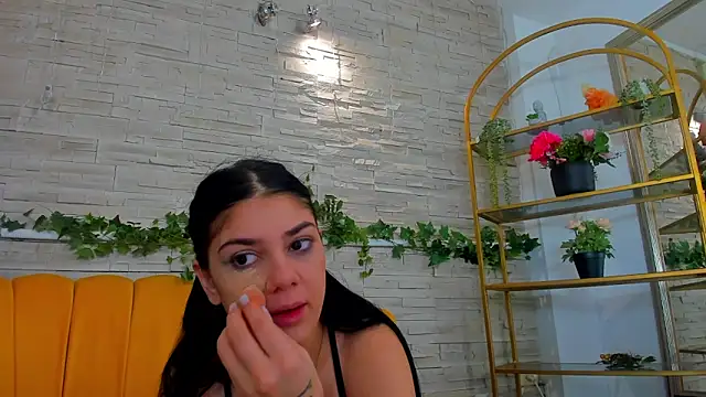 SerennaNoir online show from December 2025 05:37:01 AM