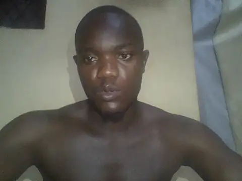 Snapshot of UsTwo_ chatting on November 2025 03:25:02 PM UsTwo online show from November 2025 03:25:02 PM