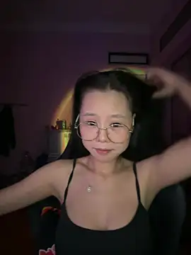 Kiee-lee online show from July 2026 04:27:01 PM