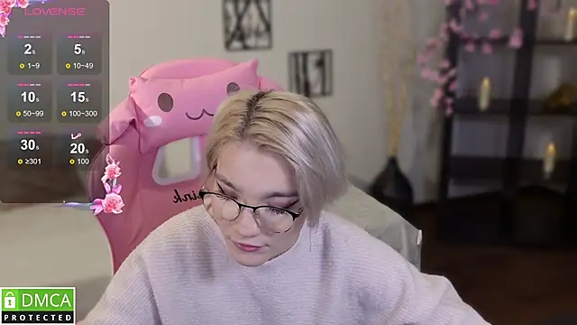 Snapshot of Megan_Lora chatting on November 2025 01:15:01 AM Megan Lora online show from November 2025 01:15:01 AM