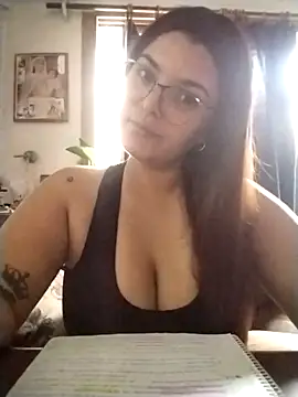 Snapshot of YouladyVidal chatting on November 2025 07:13:02 PM YouladyVidal online show from November 2025 07:13:02 PM