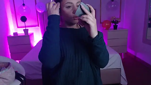 Snapshot of Alice_Sinclair_ chatting on November 2025 12:39:02 PM Alice Sinclair online show from November 2025 12:39:02 PM