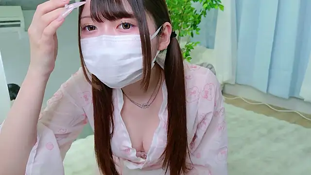 Snapshot of _Sakura_F chatting on March 2026 05:51:02 PM Sakura F online show from March 2026 05:51:02 PM