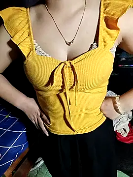 Snapshot of Andreena chatting on December 2025 08:56:02 AM Andreena online show from December 2025 08:56:02 AM