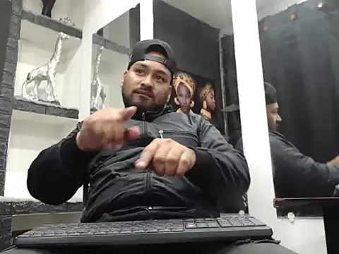 Liam hairy online show from December 2025 03:44:02 AM