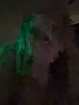 AllieRose94 online show from November 2025 05:28:02 AM