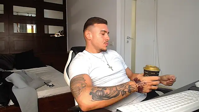 ElijahThorne online show from February 2026 09:48:01 AM