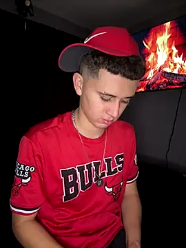 Abrahanm1 online show from November 2025 05:51:01 AM