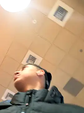 Abrahanm1 online show from November 2025 06:20:01 PM