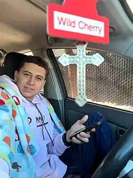 Abrahanm1 online show from December 2025 06:05:01 PM