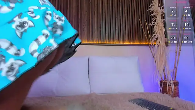 lunaa hart online show from February 2026 03:24:02 AM