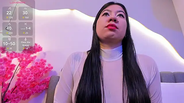 lunaa hart online show from April 2026 09:48:01 PM