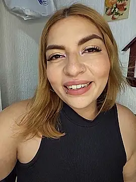 Snapshot of mila_curvy chatting on January 2026 10:14:02 PM mila curvy online show from January 2026 10:14:02 PM