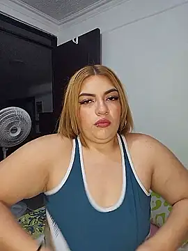 Snapshot of mila_curvy chatting on January 2026 06:30:02 AM mila curvy online show from January 2026 06:30:02 AM