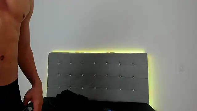 eren jeager online show from November 2025 01:09:02 AM