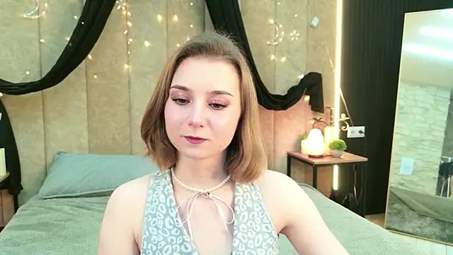 Janice Corona online show from May 2026 03:51:02 PM